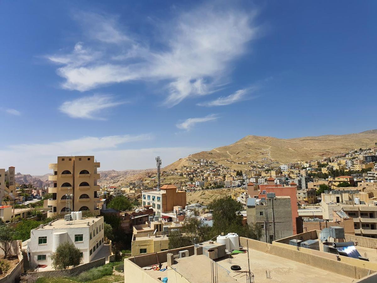 Zaina Apt Apartment Wadi Musa Exterior photo